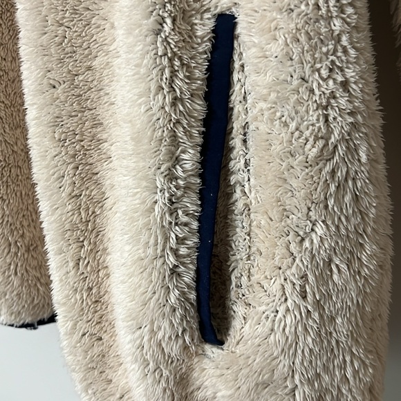 Ladies Columbia Fuzzy Pullover - Picture 3 of 12